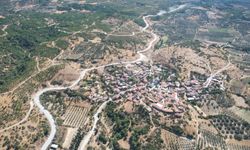 Manisa Büyükşehir’den 2 ilçenin 10 mahallesine ulaşım sağlayan yola asfalt