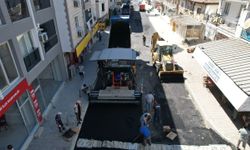 Selendi Atatürk Caddesi’nde yılların yol sorunu çözülüyor