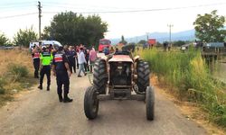 Manisa'da işçileri taşıyan römork devrildi: 4 yaralı