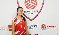Yunusemre Belediyespor genç libero Eylül Aydemir'i renklerine bağladı