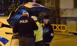 Polisin "dur" ihtarına uymayıp kırmızı ışıkta makas atarak kaçan motosikletliye 353 bin lira ceza