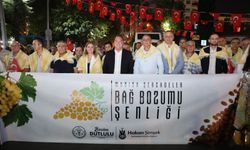 Bağ Bozumu Şenliği kortej yürüyüşü renkli görüntülere sebep oldu