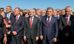 CHP Genel Başkanı Kılıçdaroğlu Anıtkabir'i ziyaret etti