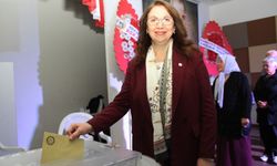 YENİ Parti Kula’da Esen Çınar yeniden başkan