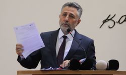 Bayraklı Eski Belediye Başkanı Sandal'a gözaltı