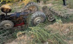 Manisa’da traktörün altında kalan sürücü hayatını kaybetti