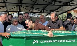 Atilla Taş'ın kızı gözyaşları arasında toprağa verildi