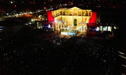 Sardes’te tarihi gece! Bregovic Manisalıları coşturdu