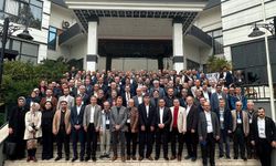 Eğitim-Bir-Sen Manisa’da Ahmet Yasav güven tazeledi