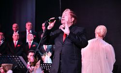 Zeki Müren’in unutulmaz şarkıları Manisa’da yankılandı