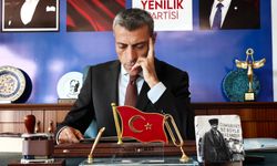 Yenilik Partisi Genel Başkanı Yılmaz: "Mahkeme kararını kınıyorum"