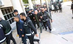 Milas Belediyesi'ne operasyon şüphelileri adliyeye sevk edildi