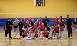 Turgutlu’nun kadın takımları haftayı farklı sonuçlarla kapattı!