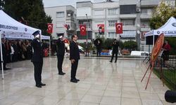 Salihli’de Atatürk Anıtı’na Cumhuriyet çelengi