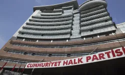 CHP'de 48 kişi ihraç edildi
