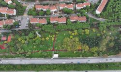 Manisa'da 44 çocuk parkı ve 24 spor alanının zemini yenilendi