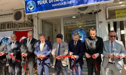 Türk Diyanet Vakıf-Sen Manisa Şubesi yeni hizmet binasını törenle açtı