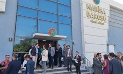 Manisa Barosu’nda seçim heyecanı sürüyor: Avukatlar sandık başında