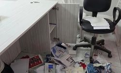 CHP Saruhanlı İlçe binasında şoke eden manzara: "Baba ocağımızı bu hale getirenlere acıyorum"