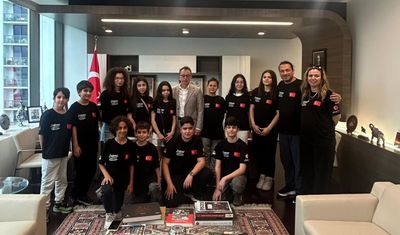 Salihli’den Miami Başkonsolosu’na Sardes Hediyesi