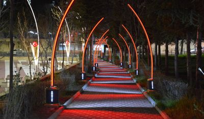 Ay-yıldızlı ışıklar Demirci'yi aydınlattı