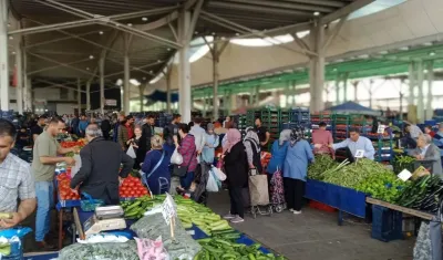 Salihli’de Çarşamba Pazarı, 2 gün boyunca açık
