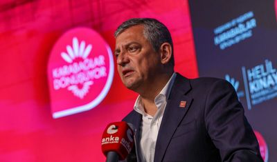 Özgür Özel: "Didişmek yerine kentleri depreme hazırlamak lazım"