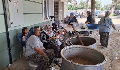 Sarıgöl'de birlik ve beraberlik için kazanlar kaynadı
