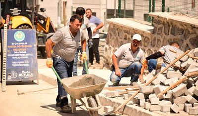 Manisa'nın yeni yerleşim yeri Akgedik’te yollar yenileniyor