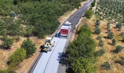 Manisa'da asfalt çalışmaları hızla devam ediyor