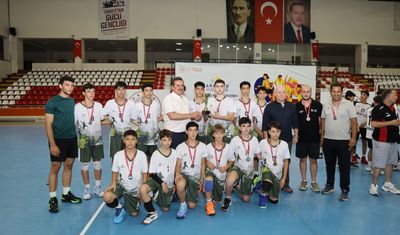 Manisalı gençler filede Türkiye ikincisi oldu