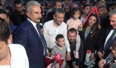 Özgür Özel: "Barış içinde kardeşçe yaşamayı vaat ediyoruz"
