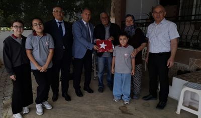 Sarıgöl'de şehit ailesine vefa ziyareti