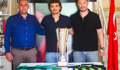 Salihli Belediyespor’da 5 imza birden