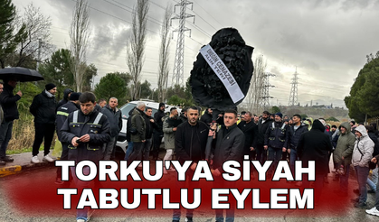 TORKU'ya siyah tabutlu eylem