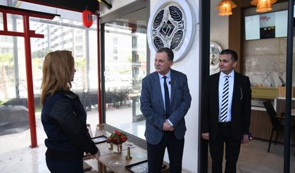 Başkan Balaban esnafın sorunlarına çözüm üretmek için sahada