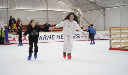 Yunusemre’de 7-17 yaş arası çocuklara ücretsiz buz pateni fırsatı