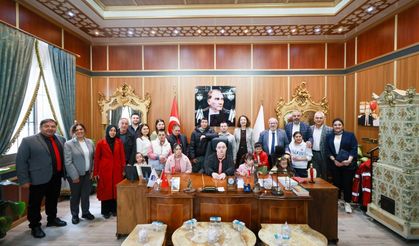 Down Sendromlu bireylerin eserleri sergilendi