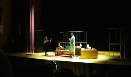 ‘Aşk-ı Müebbet' oyununa büyük ilgi