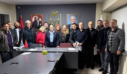 İYİ Parti Şehzadeler’de büyüyor 15 kişi partiye katıldı