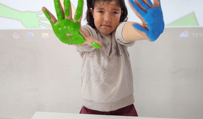 Otizm Farkındalık Günü’nde öğrencilerden anlamlı etkinlik