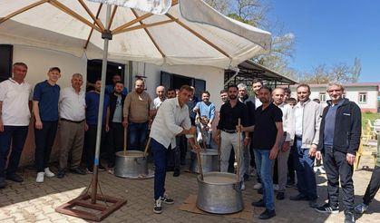 Gördes’te geleneksel köy hayrına yoğun katılım