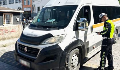 Manisa'da okul çevrelerine sıkı trafik denetimi: 9 sürücüye ceza