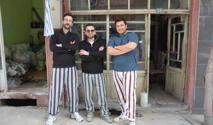 Pijamaları giyip geçmişe yolculuk yaptılar