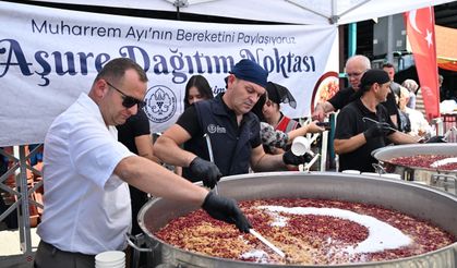 Perşembe Pazarı'nda 2 bin kişilik aşure ikramı