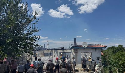Müstakil evde yangın: Ev kullanılamaz hale geldi