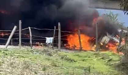 Lastiği patlatan tır köprüden uçarak alev topuna döndü