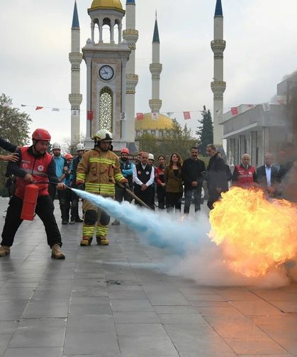 Yunusemre'de deprem tatbikatı