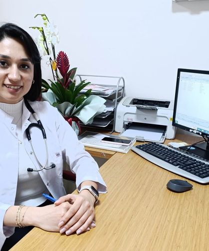 Selendi Devlet Hastanesi’nde dahiliye uzmanı göreve başladı