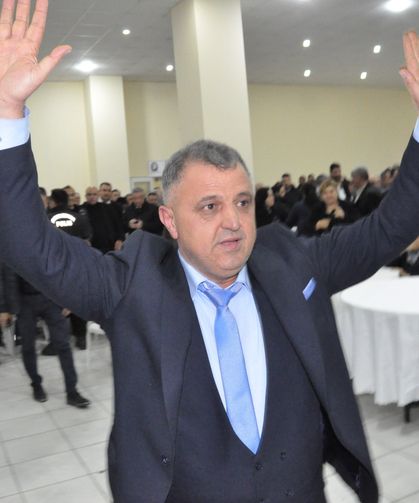 Salihlili manavlar Osman Göl'e emanet